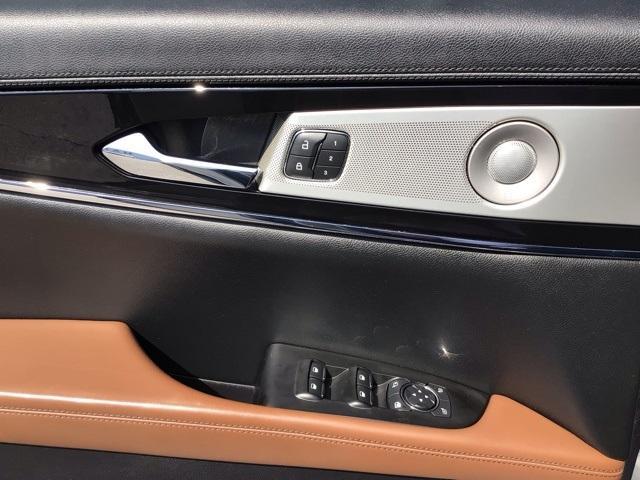 used 2021 Lincoln Nautilus car, priced at $35,900