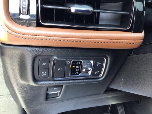 used 2021 Lincoln Nautilus car, priced at $35,900