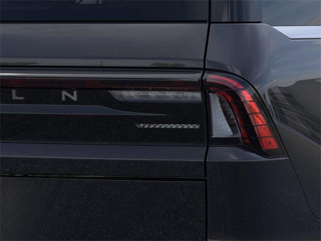 new 2025 Lincoln Navigator car, priced at $121,855