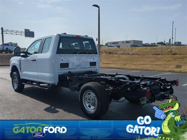 new 2025 Ford F-250 car, priced at $52,443