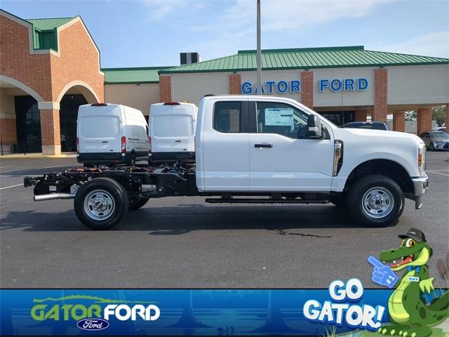 new 2025 Ford F-250 car, priced at $52,443