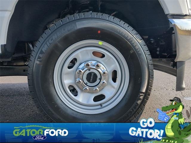 new 2025 Ford F-250 car, priced at $52,443