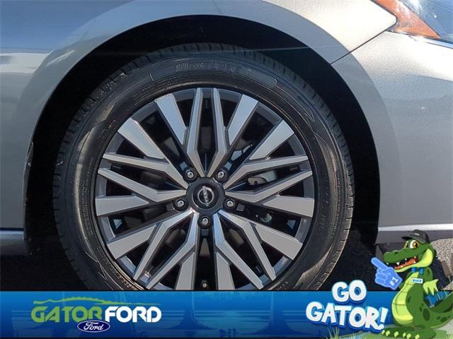 used 2023 Nissan Altima car, priced at $19,272