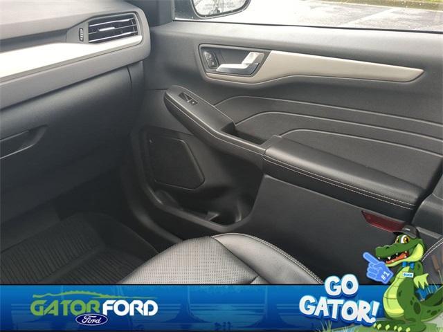 used 2022 Ford Escape car, priced at $20,724