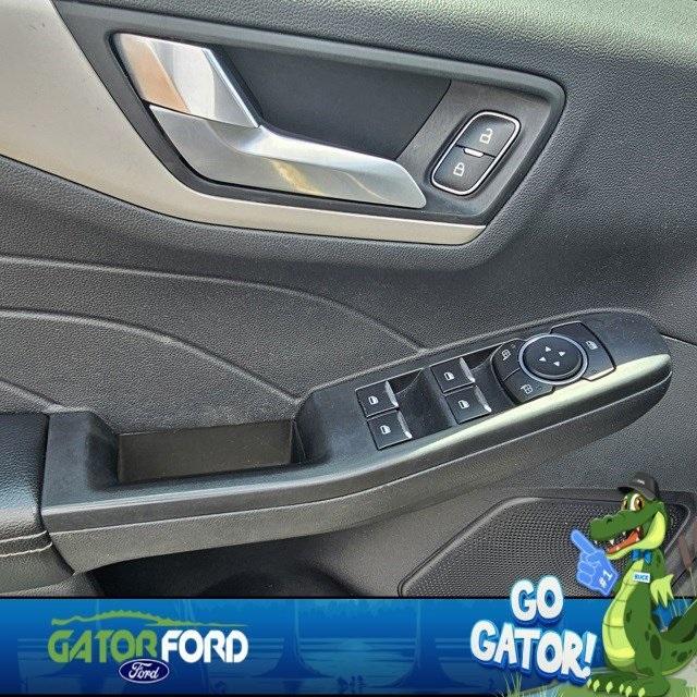 used 2022 Ford Escape car, priced at $21,326