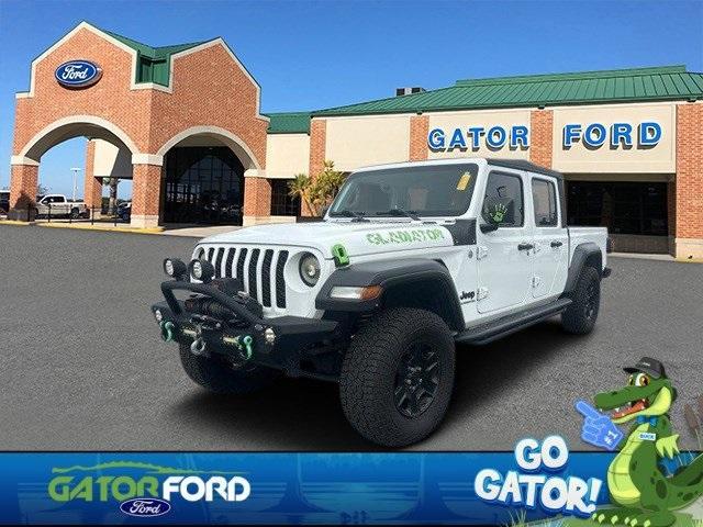 used 2021 Jeep Gladiator car, priced at $23,421