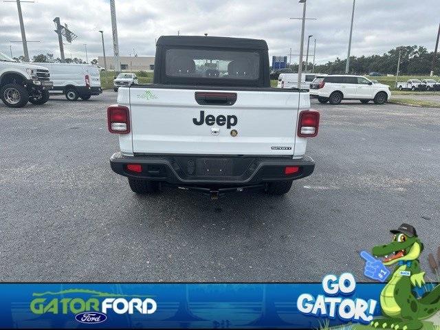 used 2021 Jeep Gladiator car, priced at $23,421