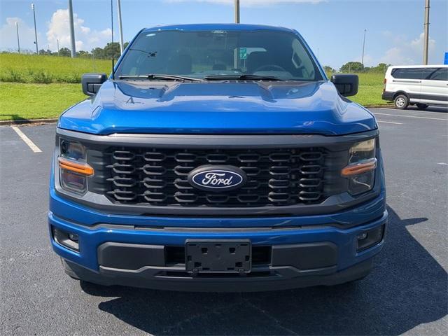 new 2024 Ford F-150 car, priced at $43,029