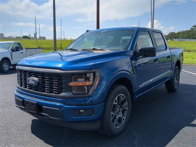 new 2024 Ford F-150 car, priced at $43,029