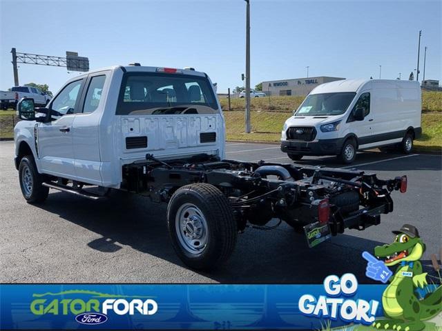 new 2025 Ford F-250 car, priced at $48,974