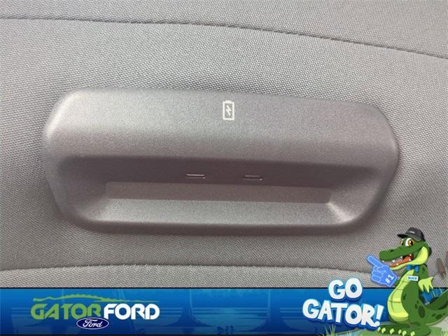 new 2025 Ford Expedition car, priced at $60,548