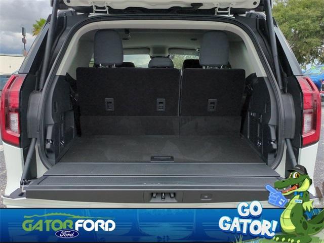 new 2025 Ford Expedition car, priced at $60,548