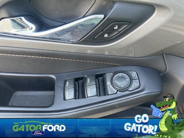 used 2020 Chevrolet Traverse car, priced at $25,281