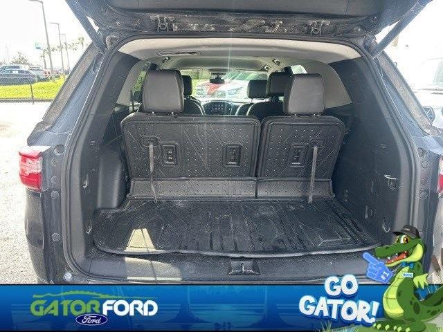 used 2020 Chevrolet Traverse car, priced at $27,991