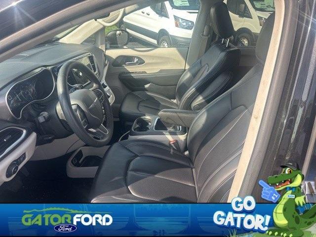 used 2023 Chrysler Pacifica car, priced at $22,299