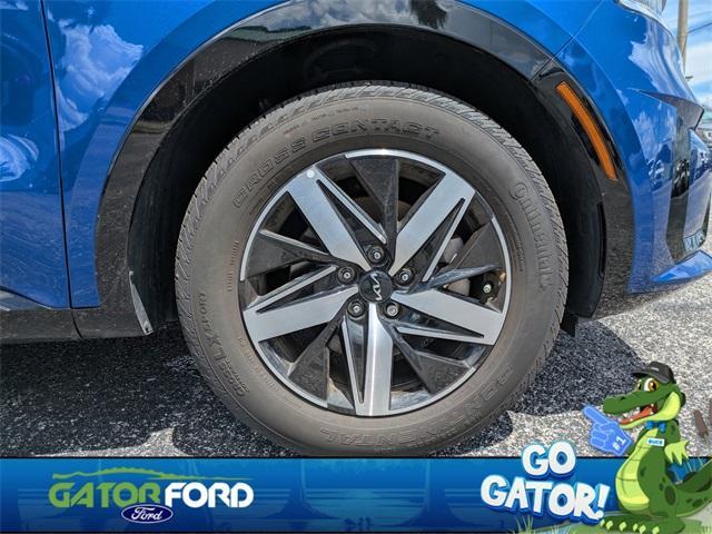 used 2023 Kia Sorento car, priced at $25,862