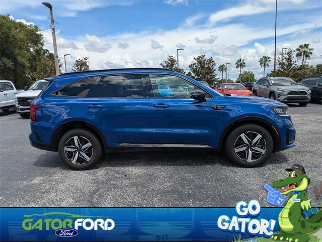 used 2023 Kia Sorento car, priced at $25,862