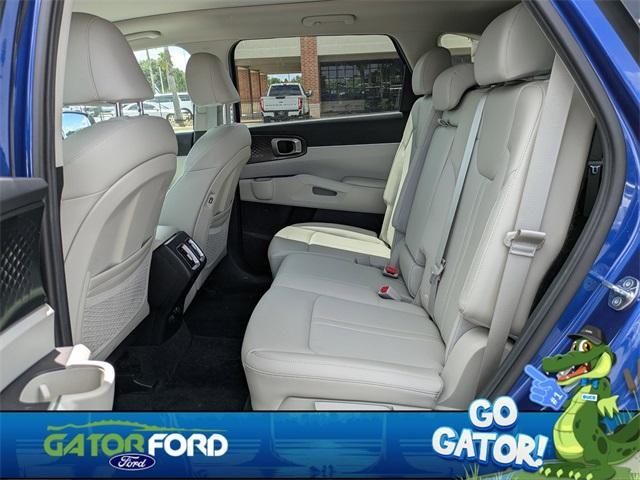 used 2023 Kia Sorento car, priced at $25,862