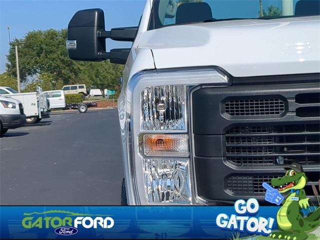 new 2025 Ford F-350 car, priced at $58,858
