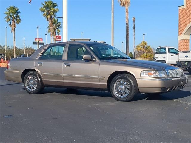 used 2006 Mercury Grand Marquis car, priced at $6,502