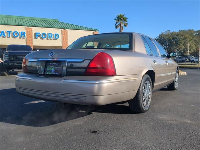 used 2006 Mercury Grand Marquis car, priced at $6,502