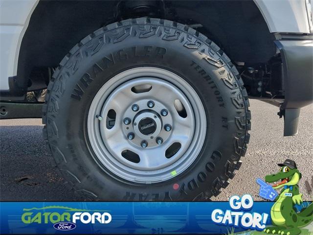 new 2025 Ford F-350 car, priced at $61,020