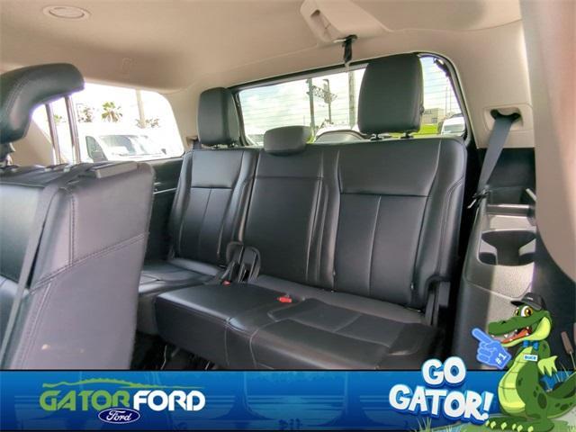 used 2024 Ford Expedition car, priced at $41,864