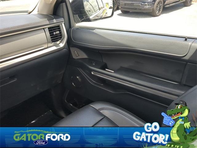 used 2024 Ford Expedition car, priced at $41,864