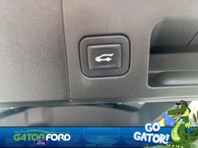 used 2020 Cadillac XT5 car, priced at $24,962