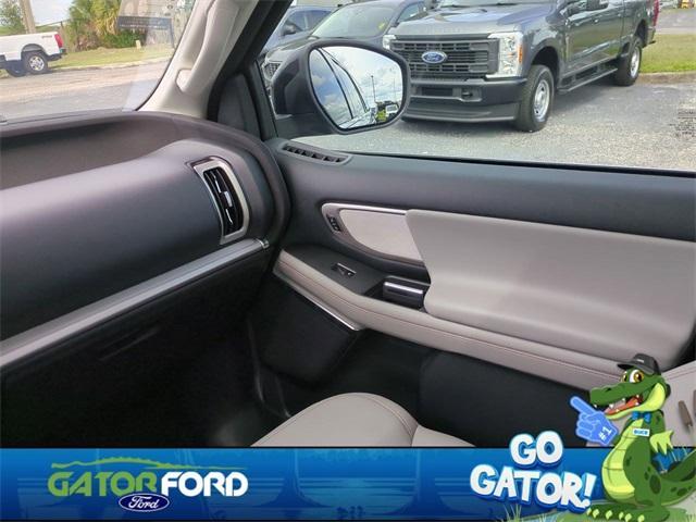 new 2025 Ford Expedition car, priced at $67,390