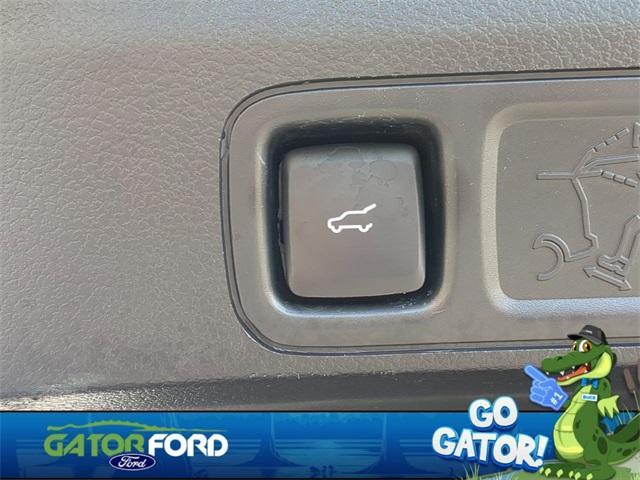 used 2021 Ford Expedition car, priced at $26,623