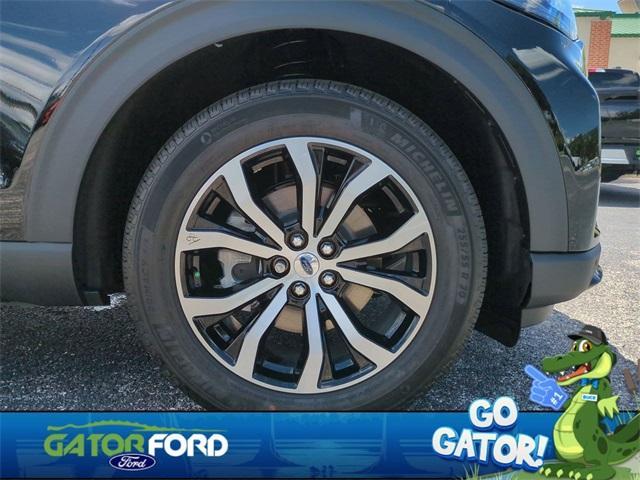 new 2025 Ford Explorer car, priced at $43,758
