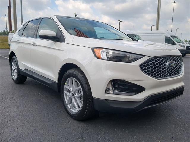 new 2024 Ford Edge car, priced at $37,538