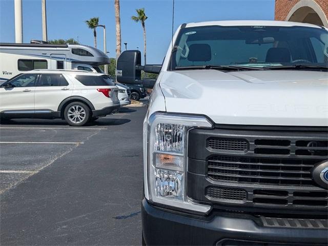 new 2024 Ford F-350 car, priced at $42,905