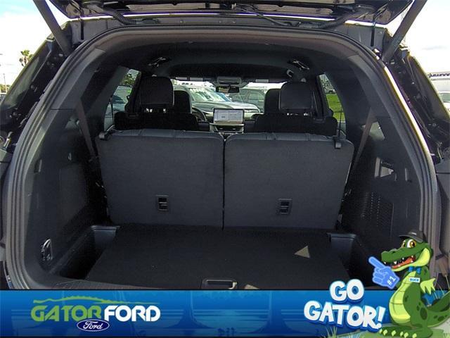 new 2025 Ford Explorer car, priced at $52,282