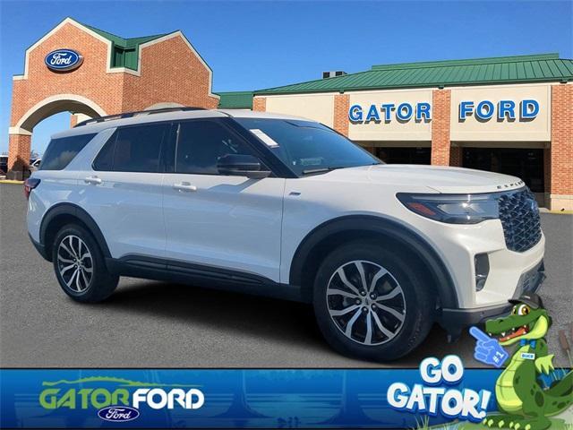 new 2025 Ford Explorer car, priced at $43,031
