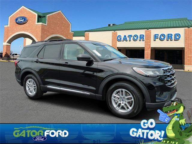new 2025 Ford Explorer car, priced at $40,101