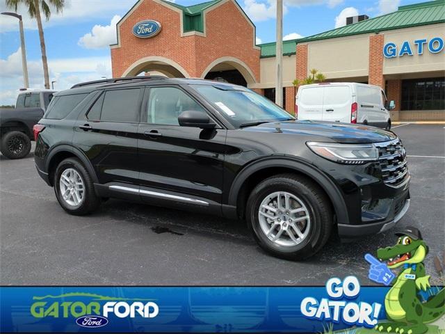 new 2025 Ford Explorer car, priced at $40,101