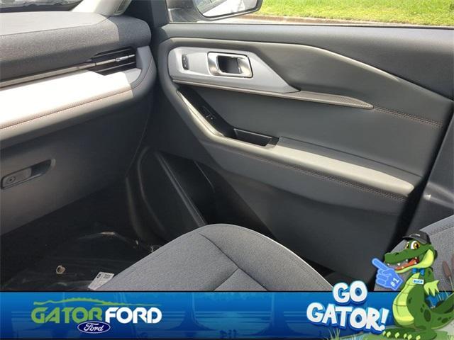 new 2025 Ford Explorer car