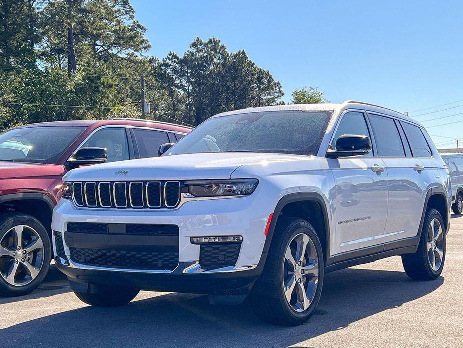 new 2024 Jeep Grand Cherokee L car, priced at $54,776