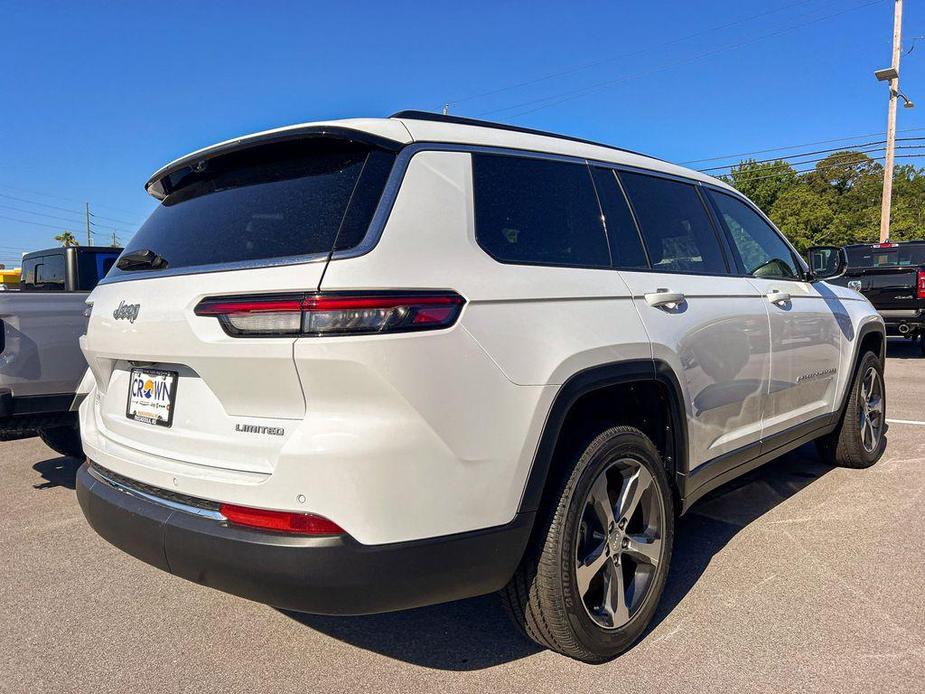 new 2024 Jeep Grand Cherokee L car, priced at $54,776