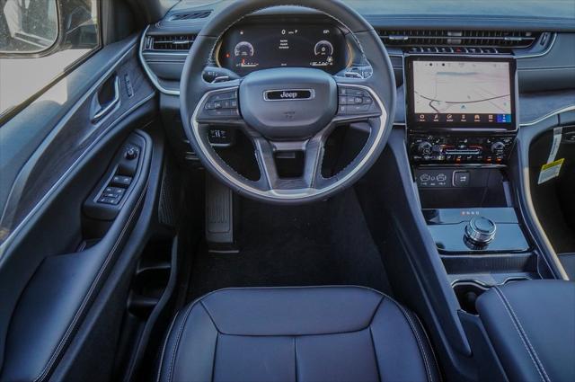new 2025 Jeep Grand Cherokee car, priced at $44,634