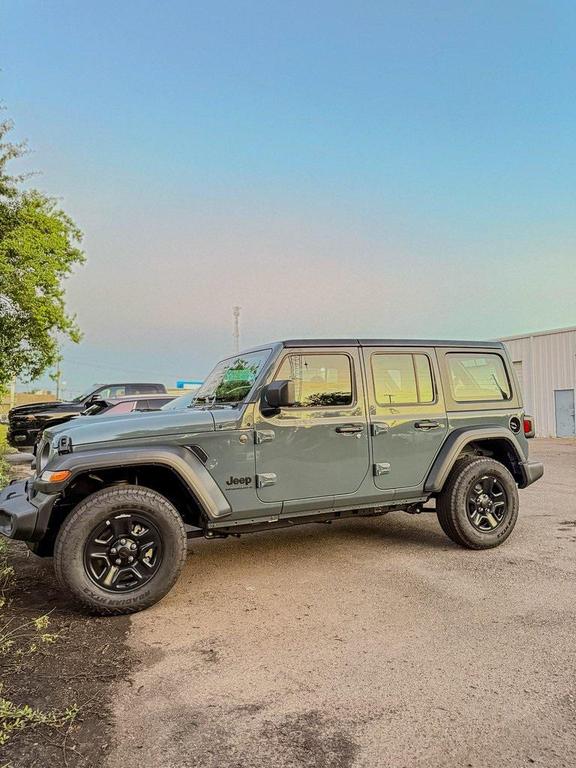 new 2025 Jeep Wrangler car, priced at $37,795
