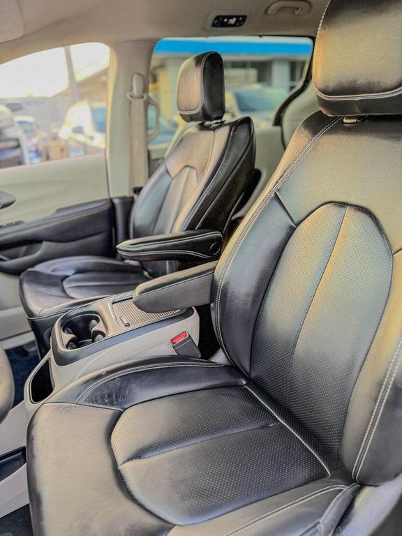 used 2023 Chrysler Pacifica car, priced at $22,442