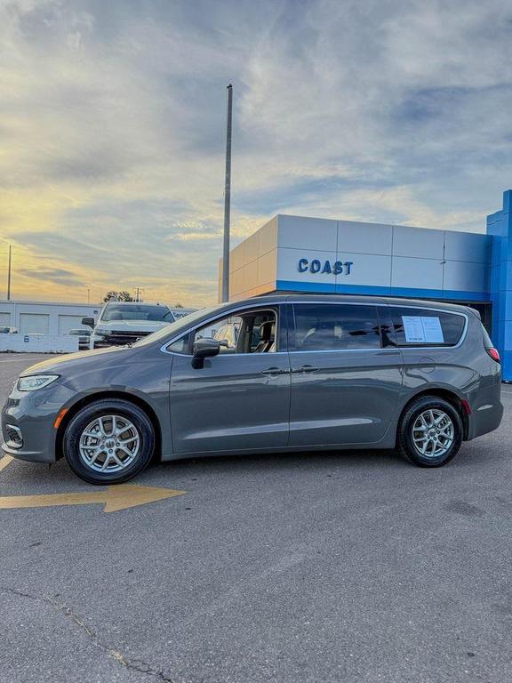 used 2023 Chrysler Pacifica car, priced at $22,442