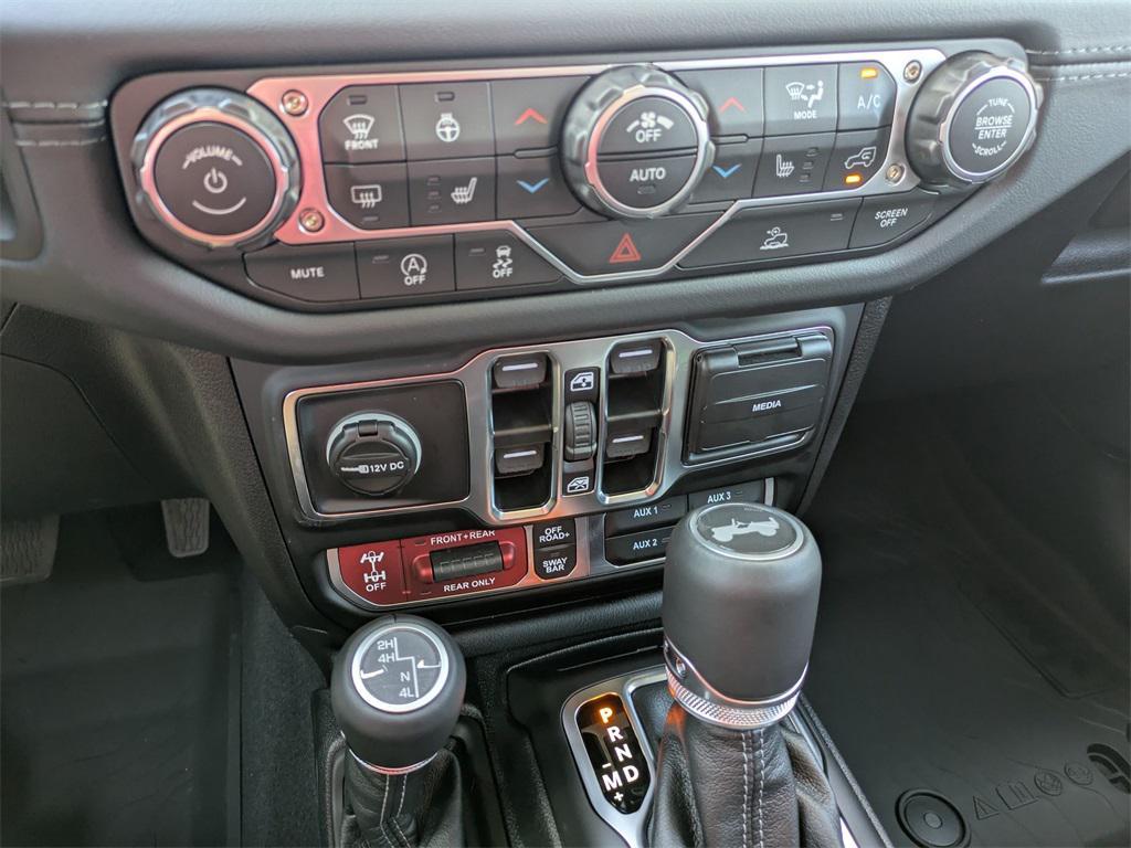 new 2025 Jeep Wrangler car, priced at $55,936