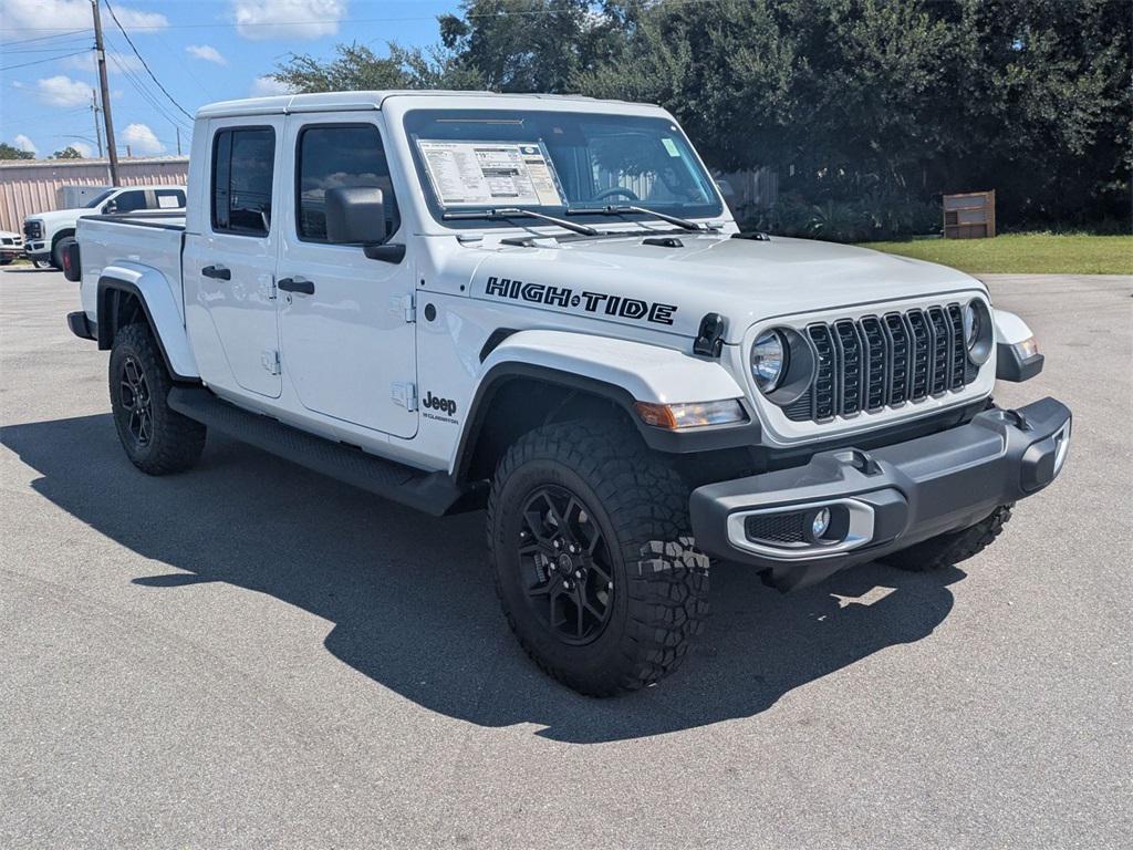new 2025 Jeep Gladiator car, priced at $42,733