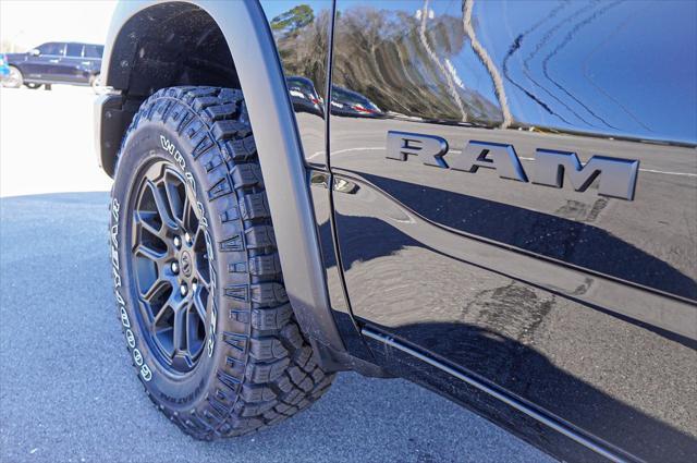 new 2025 Ram 1500 car, priced at $61,886