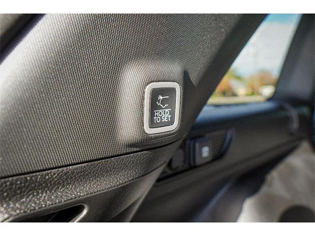 new 2025 Jeep Grand Cherokee car, priced at $40,585
