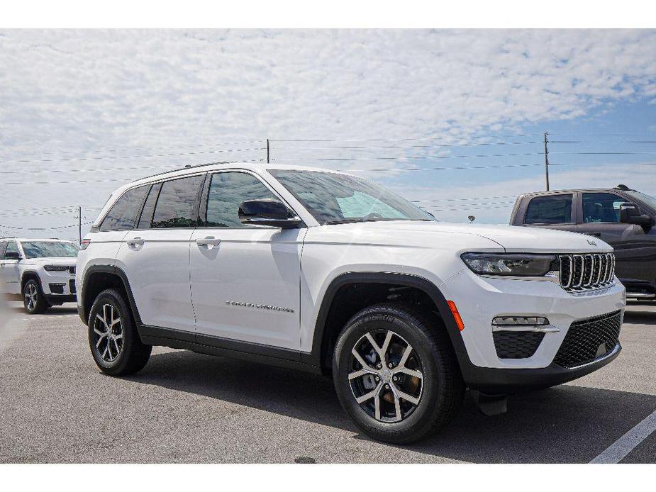 new 2024 Jeep Grand Cherokee car, priced at $46,788